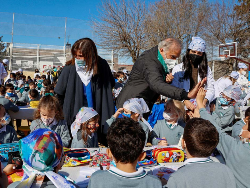 Día Mundial del Cáncer Infantil Colegio Alarcón 1